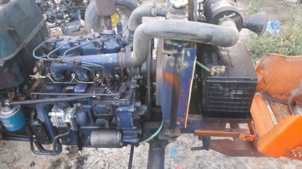 ลดสุดๆงดต่อรองL2000สวยๆพร้อมใช้เครื่องนิ่มมาก สตาทติดง่าย ตัวเปล่าครับเครื่องเกียร์ดีไฮโดลิคดี ราคาเบาๆครับ