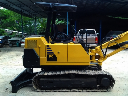 ขายด่วนรถแบ๊คโฮ KOMATSU PC30-6 กับ เทรลเลอร์ ISUZU 6 ล้อ ยกคู่ พร้อมทะเบียน ขายด่วนรถแบ๊คโฮ KOMATSU PC30-6 กับ เทรลเลอร์ ISUZU 6 ล้อ ยกคู่ พร้อมทะเบียน