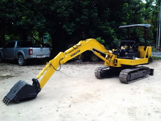 ขายด่วนรถแบ๊คโฮ KOMATSU PC30-6 กับ เทรลเลอร์ ISUZU 6 ล้อ ยกคู่ พร้อมทะเบียน ขายด่วนรถแบ๊คโฮ KOMATSU PC30-6 กับ เทรลเลอร์ ISUZU 6 ล้อ ยกคู่ พร้อมทะเบียน