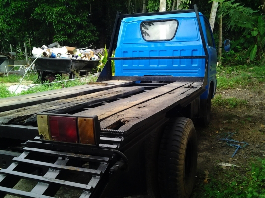 ขายด่วนรถแบ๊คโฮ KOMATSU PC30-6 กับ เทรลเลอร์ ISUZU 6 ล้อ ยกคู่ พร้อมทะเบียน ขายด่วนรถแบ๊คโฮ KOMATSU PC30-6 กับ เทรลเลอร์ ISUZU 6 ล้อ ยกคู่ พร้อมทะเบียน