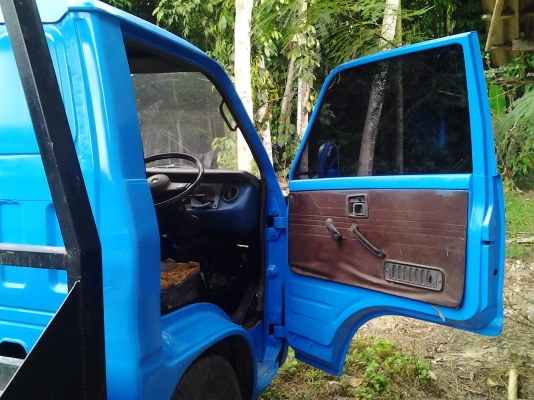 ขายด่วนรถแบ๊คโฮ KOMATSU PC30-6 กับ เทรลเลอร์ ISUZU 6 ล้อ ยกคู่ พร้อมทะเบียน ขายด่วนรถแบ๊คโฮ KOMATSU PC30-6 กับ เทรลเลอร์ ISUZU 6 ล้อ ยกคู่ พร้อมทะเบียน