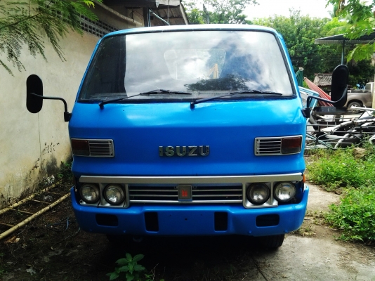 ขายด่วนรถแบ๊คโฮ KOMATSU PC30-6 กับ เทรลเลอร์ ISUZU 6 ล้อ ยกคู่ พร้อมทะเบียน ขายด่วนรถแบ๊คโฮ KOMATSU PC30-6 กับ เทรลเลอร์ ISUZU 6 ล้อ ยกคู่ พร้อมทะเบียน