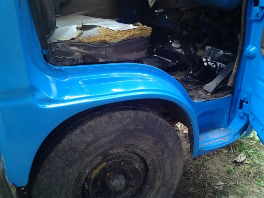 ขายด่วนรถแบ๊คโฮ KOMATSU PC30-6 กับ เทรลเลอร์ ISUZU 6 ล้อ ยกคู่ พร้อมทะเบียน