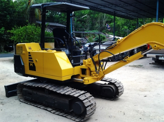 ขายด่วนรถแบ๊คโฮ KOMATSU PC30-6 กับ เทรลเลอร์ ISUZU 6 ล้อ ยกคู่ พร้อมทะเบียน ขายด่วนรถแบ๊คโฮ KOMATSU PC30-6 กับ เทรลเลอร์ ISUZU 6 ล้อ ยกคู่ พร้อมทะเบียน