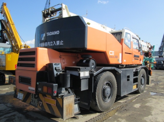 ขายรถเครน ROUGH TERRAIN CRANE 25 TON