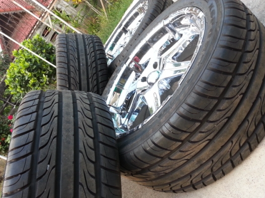 แม็ก 22" พร้อมยาง 305-40-22" 5รู  18500บาท