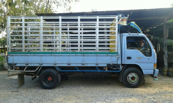 ขายรถ6ล้อ NPR120แรง ฝาขาว เครื่องดี แคชซีสวย ภายในสวย เอกสารพร้อมโอน สนใจโทร 090-8588220คุณนะ 093-3258446คุณบิว หรือเข้าดูสินค้าอื่นๆได้ที่ www.truck.in.th/498 หรือเพจFacebook ณรงค์ ซื้อขายรถมือสอง (เว็บไซต์ส่วนตัว) หรือFacebook คุณนะ รถบรรทุก