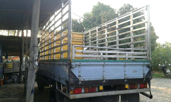 ขายรถ6ล้อ NPR120แรง ฝาขาว เครื่องดี แคชซีสวย ภายในสวย เอกสารพร้อมโอน สนใจโทร 090-8588220คุณนะ 093-3258446คุณบิว หรือเข้าดูสินค้าอื่นๆได้ที่ www.truck.in.th/498 หรือเพจFacebook ณรงค์ ซื้อขายรถมือสอง (เว็บไซต์ส่วนตัว) หรือFacebook คุณนะ รถบรรทุก