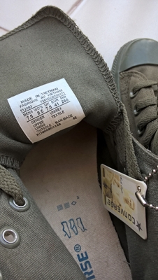 Converse หุ้มข้อสีเขียวขี้ม้า สภาพใหม่ Converse หุ้มข้อสีเขียวขี้ม้า สภาพใหม่