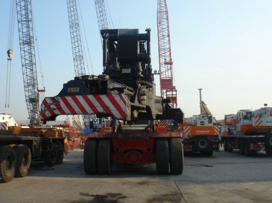ขายรถนำเข้า TEREX REAC STACKER CS45Km
