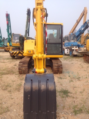 ขายรถขุดนำเข้า KOMATSU PC60-7 ขายรถขุดนำเข้า KOMATSU PC60-7