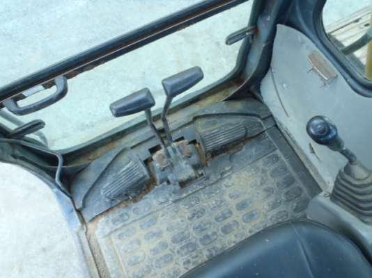 ขายรถขุดนำเข้า KOMATSU PC60-7 ขายรถขุดนำเข้า KOMATSU PC60-7