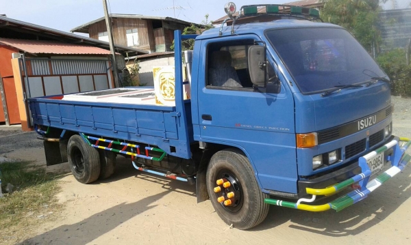 ขายรถ6ล้อ NPR115แรง ปี38 สั่งลุยแท้ เครื่องดี แคชซีสวย ภายในสวย มีคอกข้างเสริม เอกสารพร้อมโอน สนใจโทร 090-8588220คุณนะ 093-3258446คุณบิว หรือเข้าดูสินค้าอื่นๆได้ที่ www.truck.in.th/498 หรือเพจFacebook ณรงค์ ซื้อขายรถมือสอง (เว็บไซต์ส่วนตัว) หรือFacebook ค ขายรถ6ล้อ NPR115แรง ปี38 สั่งลุยแท้ เครื่องดี แคชซีสวย ภายในสวย มีคอกข้างเสริม เอกสารพร้อมโอน สนใจโทร 090-8588220คุณนะ 093-3258446คุณบิว หรือเข้าดูสินค้าอื่นๆได้ที่ www.truck.in.th/498 หรือเพจFacebook ณรงค์ ซื้อขายรถมือสอง (เว็บไซต์ส่วนตัว) หรือFacebook ค