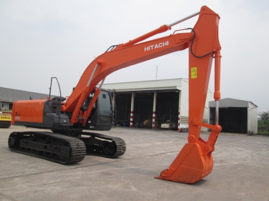 ขายรถขุด HITACHI ZX200-3
