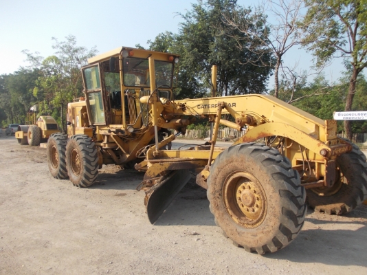 ขายรถเกรด CAT 140G ซีเรียล 9000 กว่า เอกสารเล่มทะเบียน ราคา 2100000