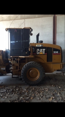 ขายรถตักล้อยาง CAT 924G เอกสารเล่มทะเบียน ราคา 1100000