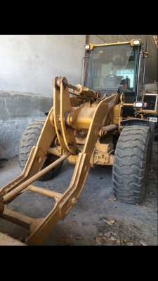 ขายรถตักล้อยาง CAT 924G เอกสารเล่มทะเบียน ราคา 1100000