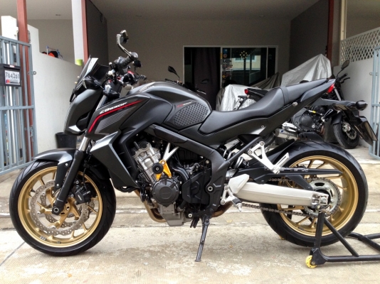 ((ดาวน์44000))ขาย CB650f ปี2014 สภาพสวย ท่อสูตร ล้อทอง ราคา244000บาท(รับเทริ์น) ((ดาวน์44000))ขาย CB650f ปี2014 สภาพสวย ท่อสูตร ล้อทอง ราคา244000บาท(รับเทริ์น)