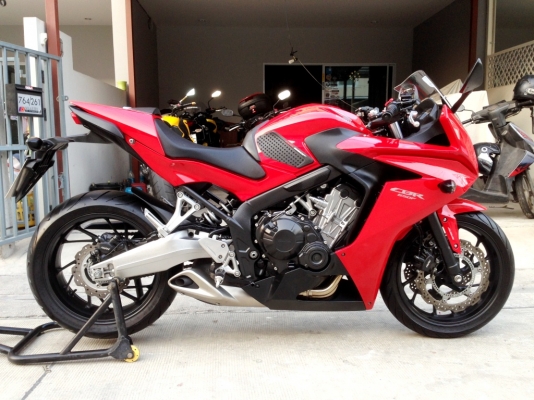 ((ดาวน์48000)) ขาย CBR650f ปี2014 สีแดง สภาพดี ราคา 248000 บาท(รับเทริ์น)