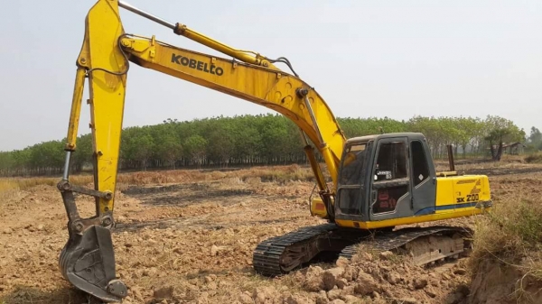 ขายแบคโค KOBELCO SK200 สภาพดี เครื่องดี ช่วงล่างแน่น ทำงานเร็ว เอวแน่น พร้อมใช้งาน สนใจโทร 090-8588220คุณนะ 093-3258446คุณบิว หรือเข้าดูสินค้าอื่นๆได้ที่ www.truck.in.th/498 หรือเพจFacebook ณรงค์ ซื้อขายรถมือสอง (เว็บไซต์ส่วนตัว) หรือFacebook คุณนะ รถบรรท