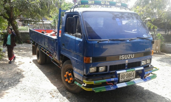 ขายรถ6ล้อ NPR115แรง ยาว4.30เมตร สั่งลุยแท้ ปี38 เครื่องดี แคชซีสวย สภาพพร้อมใช้งาน เอกสารพร้อมโอน สนใจโทร 090-8588220คุณนะ 093-3258446คุณบิว หรือเข้าดูสินค้าอื่นๆได้ที่ www.truck.in.th/498 หรือเพจFacebook ณรงค์ ซื้อขายรถมือสอง (เว็บไซต์ส่วนตัว) หรือFacebo