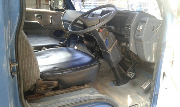 ขายรถ6ล้อ NPR115แรง ยาว4.30เมตร สั่งลุยแท้ ปี38 เครื่องดี แคชซีสวย สภาพพร้อมใช้งาน เอกสารพร้อมโอน สนใจโทร 090-8588220คุณนะ 093-3258446คุณบิว หรือเข้าดูสินค้าอื่นๆได้ที่ www.truck.in.th/498 หรือเพจFacebook ณรงค์ ซื้อขายรถมือสอง (เว็บไซต์ส่วนตัว) หรือFacebo