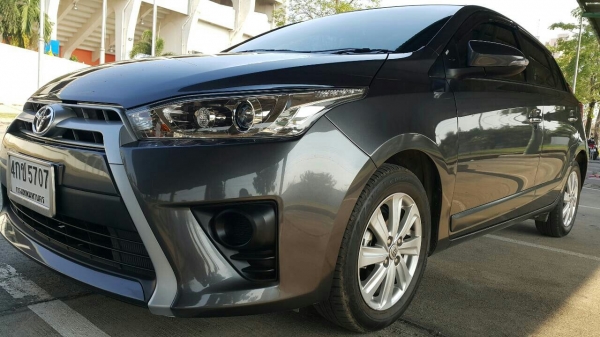 ขายToyota yaris 1.2 G ตัว TOP ปี15