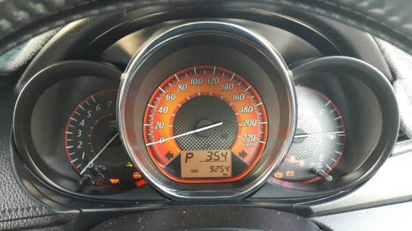 ขายToyota yaris 1.2 G ตัว TOP ปี15 ขายToyota yaris 1.2 G ตัว TOP ปี15