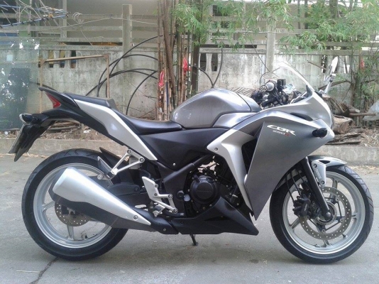 ขายลูกเดียวCBR250R ABSหัวฉีด ปี2554 ทะเบียนสวยๆ345 สภาพแจ๋วๆ เอกสารครบ ขายลูกเดียวCBR250R ABSหัวฉีด ปี2554 ทะเบียนสวยๆ345 สภาพแจ๋วๆ เอกสารครบ