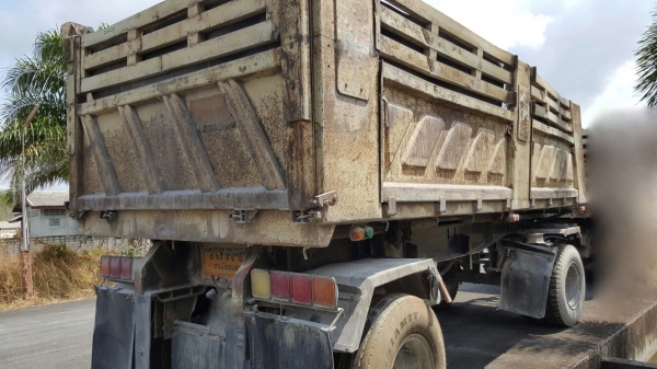 ขายหางพ่วง  สามมิต  2  เพลา. ปี 49  ( มีขาย 4 หาง. )   สนใจติดต่อ  081 - 6079515