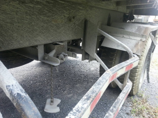 ขายหางพ่วง  สามมิต  2  เพลา. ปี 49  ( มีขาย 4 หาง. )   สนใจติดต่อ  081 - 6079515