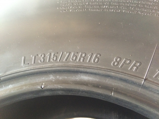 ขาย maxxis. Bighorn 315/75/16.
