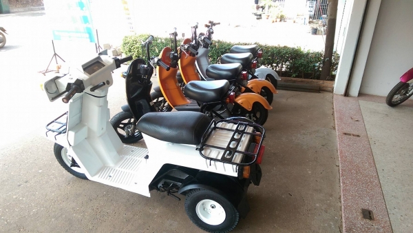 ขายคับ รถมินิสกูตเตอร์ หลายคันคับ Choinori 50ccสต๊าทเท้าราคา 14500 บาท Choinori 50ccสต๊าทมือ ราคา 16500 บาท รถป๊อปสามล้อ Honda gyro x ราคา 16500 บาท ส่งได้ทั่วไทยคับ สนใจติดต่อ 081-0578282 FACEBOOK ชาญณรงค์ ป๊อป ชัยอมฤต ไอดีไลน์ POPBIGBIKESAKON คับ สนใจรถ