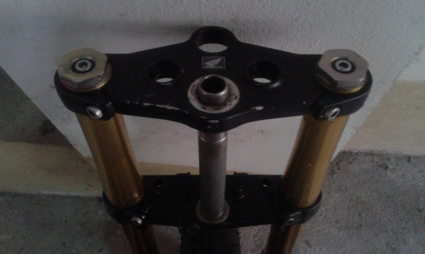 ชุดโช๊คหน้า หัวกลับ ล้อพร้อมแผงคอ