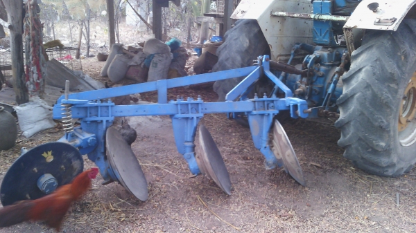 ขายรถไถฟอร์ด  6610  พร้อมพร้อมใช้  พร้อมโอน  ราคาคุยกันได้  ขายได้ขายเลย