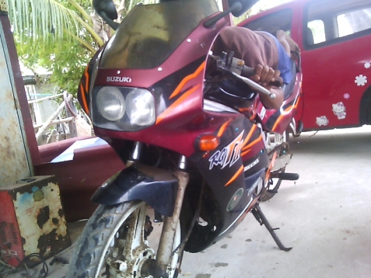 ขายซากรถsuzuki  rg150ตามสภาพมีเล่มทะเบียนชุดโอนพร้อมสนใจติดต่อได้0998344996/0807346335ครับ