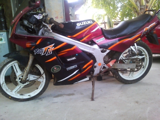 ขายซากรถsuzuki  rg150ตามสภาพมีเล่มทะเบียนชุดโอนพร้อมสนใจติดต่อได้0998344996/0807346335ครับ