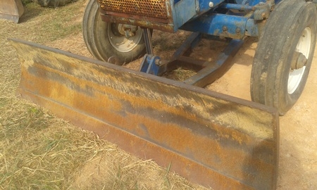 อยากซื้อรถแทร็คเตอร์สภาพดี เชิญทางนี้ครับ