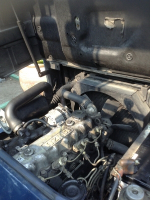 +++ ขายโฟล์คิลฟท์  KOMATSU FD15  ขนาด  1.5  ตัน  (รถนอก สภาพ 90\%)  เครื่องยนต์ดีเซล  เสา 4.5  เมตร  เกียร์ออโตเมติค  งา 1,220  มม.  ยางตัน