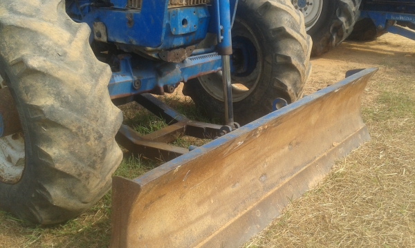 มองหารถแทร็คเตอร์มือสอง มองหารถแทร็คเตอร์มือสอง