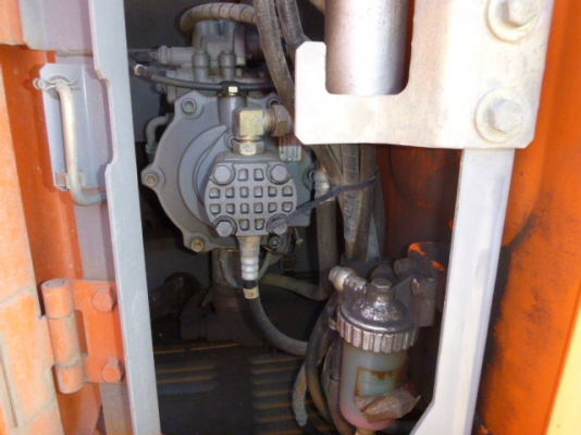 รถขุด Hitachi ZX135US ปี2006 เก่าญี่ปุ่น ใบแทรค70ซม.