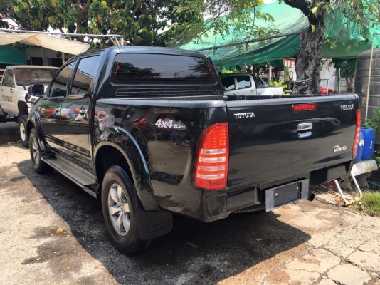 ขายวีโก้ตัวสูงสีดำ ปี 05 ออโต้4x4 เครื่องดีเซล 3000 ตัว G ท็อปสุด ขายวีโก้ตัวสูงสีดำ ปี 05 ออโต้4x4 เครื่องดีเซล 3000 ตัว G ท็อปสุด