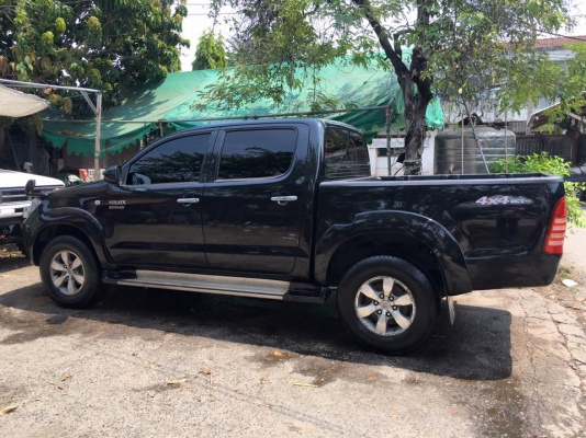 ขายวีโก้ตัวสูงสีดำ ปี 05 ออโต้4x4 เครื่องดีเซล 3000 ตัว G ท็อปสุด ขายวีโก้ตัวสูงสีดำ ปี 05 ออโต้4x4 เครื่องดีเซล 3000 ตัว G ท็อปสุด