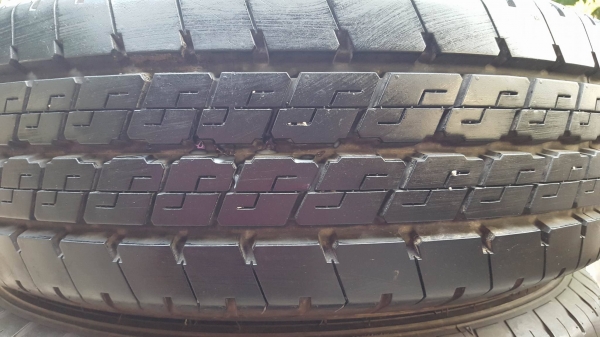 ขายยางดันลอปถอดป้ายแดง ขอบ15 4เส้น ราคา 6,500 บาท