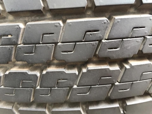 ขายยางดันลอปถอดป้ายแดง ขอบ15 4เส้น ราคา 6,500 บาท