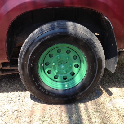 ขายรถกระบะนิสสันตอนเดียวสีแดง