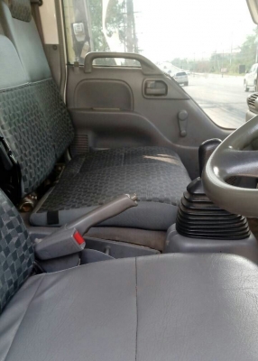 หกล้อ อีซุซุ NPR130ปี50ช่วงยาว4.30ม สภาพเดิมๆสวยพร้อมใช้ เล่มทะเบียนพร้อมโอน