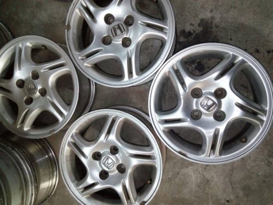 แม๊กขอบ 14 ยี่ห้อ HONDA ชุด 4 วง  tel.081-427-3941 ไอดีไลน์ 0814273941