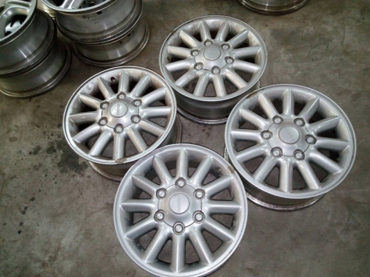 แม๊กขอบ 15 ยี่ห้อ ISUZU ชุด 4 วง tel.081-427-3941 ไอดีไลน์ 0814273941 แม๊กขอบ 15 ยี่ห้อ ISUZU ชุด 4 วง tel.081-427-3941 ไอดีไลน์ 0814273941