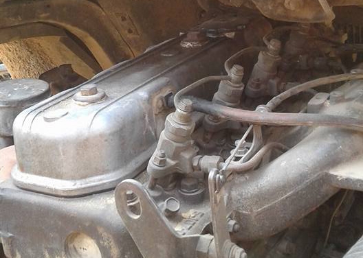 6ล้อดั้มดิน5คิว ISUZU KS-110 แรง ฝาขาว เครื่อง/เกียร์ เดิม แรงดี ปั้มอ่อน ช่วงล่างใหญ่ Fหน้า-หลัง พ.พาวเวอร์ หัวNPRลงเล่ม ดั้มเหล็ก3.70ม.ยิงหน้า ยาง8.25/16 เล่มทะเบียน ภาษีเต็ม ตามสภาพ **ขาย ISUZU KS-110 แรง ฝาขาว 6ล้อดั้มดิน5คิว ช่ว